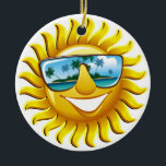SUN Ornamenet Keramisch Ornament<br><div class="desc">Voor kerst of elke keer per dag, voeg dit toe aan je strandthema zoals je kunt zien in mijn COLLECTIES: Beach 1, 2, 3, Ornamenten 1, 2, 3, Flamingos, etc. op mijn sharonrheumwinkel. Ik hou van het doen van ornamenten en ik heb er zoveel klaar voor om te publiceren in...</div>