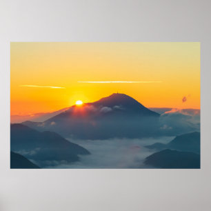 Sun-piek achter Uršlja gora, Slovenië Poster