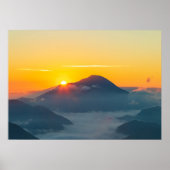 Sun-piek achter Uršlja gora, Slovenië Poster (Voorkant)