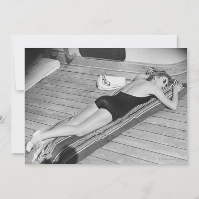 Sun Tanning Woman (Voorkant)