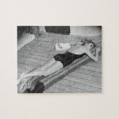Sun Tanning Woman Legpuzzel (Horizontaal)
