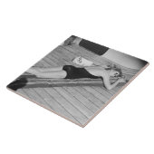 Sun Tanning Woman Tegeltje (Zijkant)