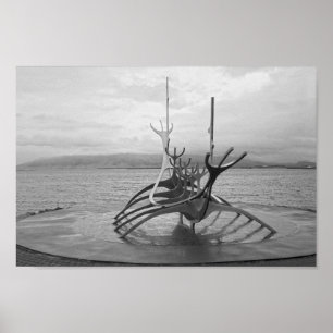 Sun Voyager Sculpture, Reykjavik, IJsland, B/W Poster