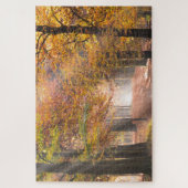 Sunbeams in een herfstbos legpuzzel (Verticaal)