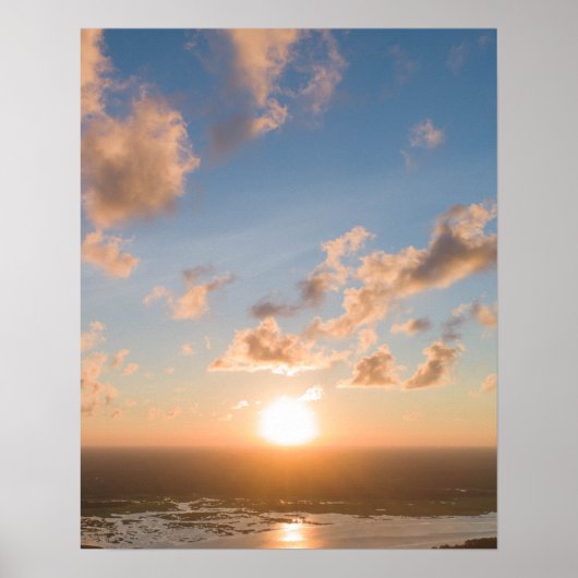 Sunbeams, Sunrise, Blue Sky, Fluffy Clouds Afbeeld Poster (Voorkant)