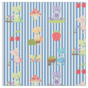 Sunbonnet Sue on Pastel Blue/White Striped Fabric. Stof