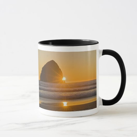 Sunburst en Haystack Rock in Cape Kiwanda Mok (Rechts)