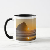 Sunburst en Haystack Rock in Cape Kiwanda Mok (Links)