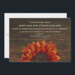 Sunflower & Barnwood Rustic Wedding Invitation Kaart<br><div class="desc">Een huwelijksuitnodiging met een afbeelding van een oranje zonnebloem die van onderaf over een achtergrond van donkerbruin barnhout naar voren komt.  Pas de tekst aan met details van uw gelegenheid.</div>