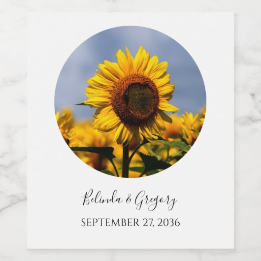 Sunflower Blue Sky Rustic Wedding Wijn Etiket (Enkel label)
