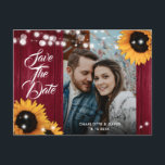 Sunflower Burgundy Wedding Photo Save The Date Aankondigingskaart<br><div class="desc">Rustic burgundy and sunflower wedding photo save the date postcard featuring sunflowers and string lights on a barn wood background. Ideal card design for inviting your guest to your burgundy rustic country,  garden or barn wedding party inspired by sunflower flowers.</div>