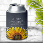 Sunflower Chalkboard Weddenschap Blikjeskoeler<br><div class="desc">Thema voor een gepersonaliseerd koelbox bruiloft voor zonnebloemkarton</div>