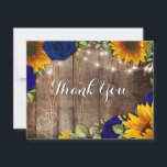 Sunflower & Navy Rozen rustiek bedankje Kaart<br><div class="desc">Sunflower & Navy Rozen rustiek bedankje. Een geweldige kaart waar u kunt zeggen dank u voor alles,  bruiloft,  verjaardag en nog veel meer!. Beschikt over gele zonnebloemen met rode rozen en witte baby's adem over een rustieke houten achtergrond. Twinkle lichten hangen aan de bovenkant met een hart.</div>