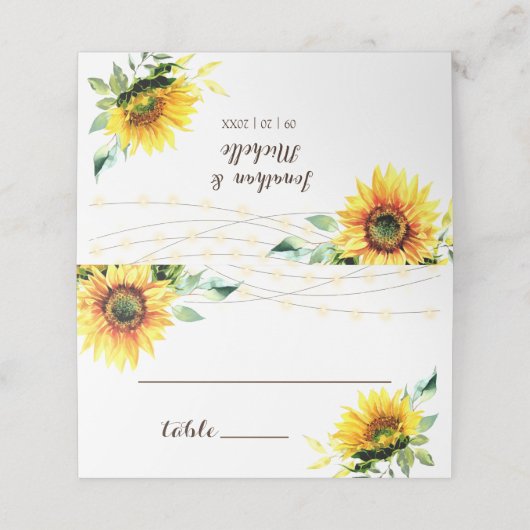 Sunflower String Lights Rustic Wood Wedding Plaatskaartje (Buitenkant ongevouwen)