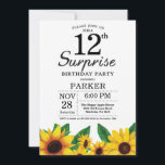 Sunflower Surprise 12th Birthday Invitation Kaart<br><div class="desc">Zonnebloem Surprise 12e verjaardag uitnodiging. Bloemen en witte achtergrond.  retro. Kinder meisjesverjaardag. 12e 13e 15e 16e 18e 20e 21e 30e 40e 50e 60e 70e 80e 90e 100e,  alle leeftijden. Printbaar digitaal. Voor verdere aanpassing klikt u op de knop "Aanpassen" en gebruikt u onze ontwerptool om deze sjabloon te wijzigen.</div>