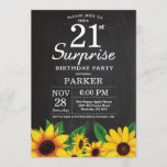 Sunflower Surprise 21st Birthday Invitation Kaart<br><div class="desc">Sunflower Surprise 21st Birthday Invitation. Floral Flowers en Chalkboard Background landretro. Vrouwendag. 12e 13e 15e 16e 18e 21e 30e 40e 50e 60e 70e 90e 100e, om het even welke leeftijd. Afdrukbaar digitaal. Voor verdere aanpassing, te klikken gelieve de knoop "van de Aanpassing het"en ons ontwerphulpmiddel te gebruiken om deze sjabloon...</div>