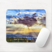 Sunlight Streaming Thru Clouds Inspirerend Quote Muismat (Met muis)