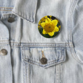 Sunlit Daffodil Ronde Button 5,7 Cm (In situ)