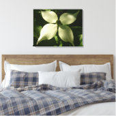 Sunlit Dogwood Blossom Spring Floral Canvas Afdruk (Insitu (Slaapkamer))