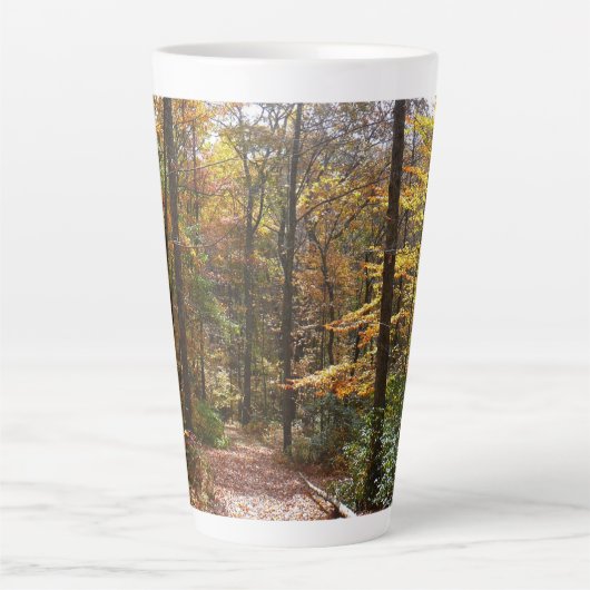 Sunlit Herfst Trail in Laurel Hill State Park Latte Mok (Voorkant)