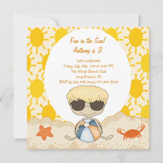 Sunny Beach Boy in the Sand Birthday Invitation Kaart (Voorkant)