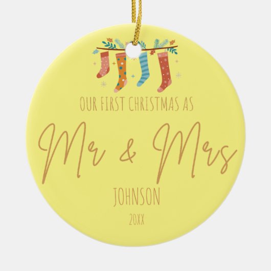 Sunny Beginnings - Mr & Mrs Eerste Kerstmis Keramisch Ornament (Voorkant)
