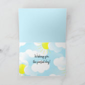 Sunny Blue Summer Sky met Clouds Birthday Wishes Kaart (Binnen)