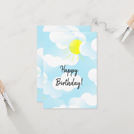 Sunny Blue Summer Sky met Clouds Happy Birthday Kaart (Voorkant / Achterkant in situ)