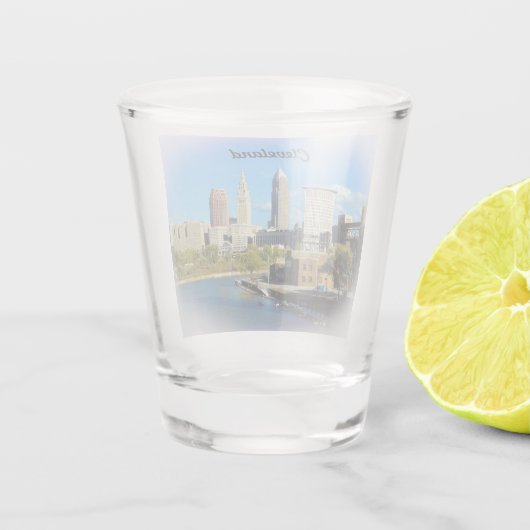 Sunny Cleveland River Skyline Shot Glas (Achterkant)