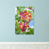 Sunny Grapevine - Kleurrijke Druiven Stilleven Ver Canvas Afdruk (Insitu (Houten vloer))