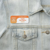 Sunny Oranje Voeg uw Logo-werknemersnaam en -titel Naamplaatje (In situ)