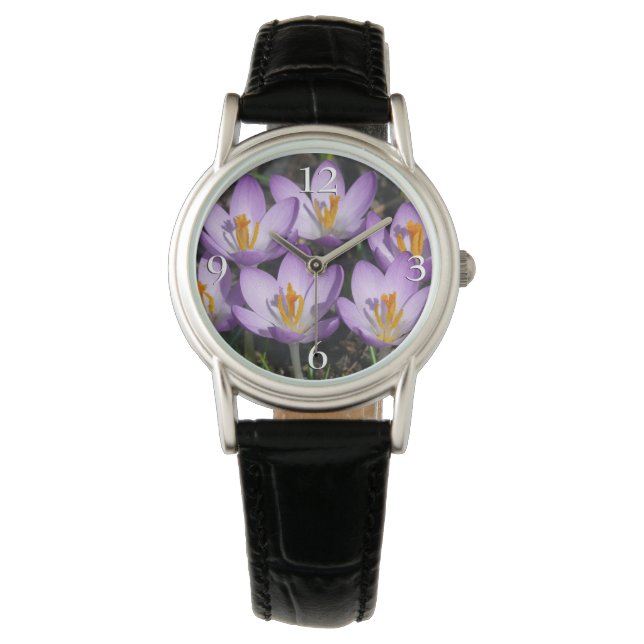 Sunny Paarse Crocuses Horloge (Voorkant)