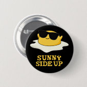 Sunny Side Up Grappig Gebakken Ei Pun Donker BG Ronde Button 5,7 Cm (Voorkant /achterkant)
