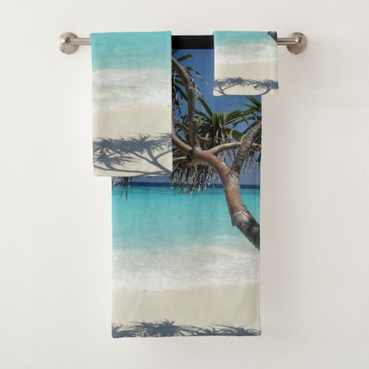 Sunny Tropical Beach Ocean Paradise Bad Handdoek (Insitu)