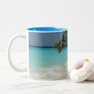 Sunny Tropical Beach Ocean Paradise Tweekleurige Koffiemok