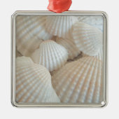 Sunny White Seashells, Summer Beach Exotic Metalen Ornament (Voorkant)