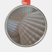 Sunny White Seashells, Zee Shell Beach Summer Love Metalen Ornament (Voorkant)