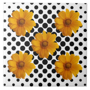 Sunny Yellow Flowers op Black and White Dot Tile Tegeltje