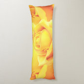 Sunny Yellow Rose Lichaamskussen (Achterkant (Verticaal))