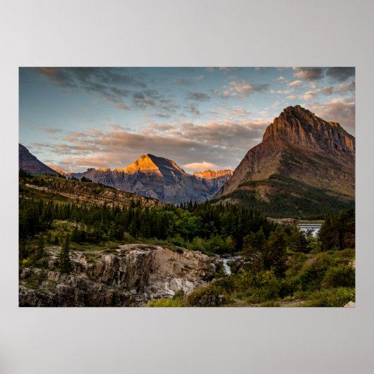 Sunrise bij het Swiftcurrent Lake Poster (Voorkant)