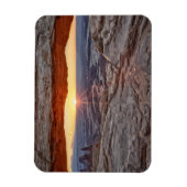 Sunrise bij Mesa Arch, Nationaal Park Canyonlands Magneet (Verticaal)