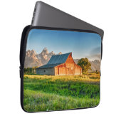 Sunrise bij Moulton Barn Laptop Sleeve (Voorkant Rechts)
