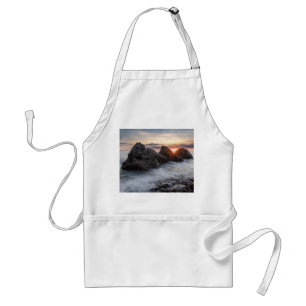 Sunrise bij Trow Rocks, South Shields Apron Standaard Schort