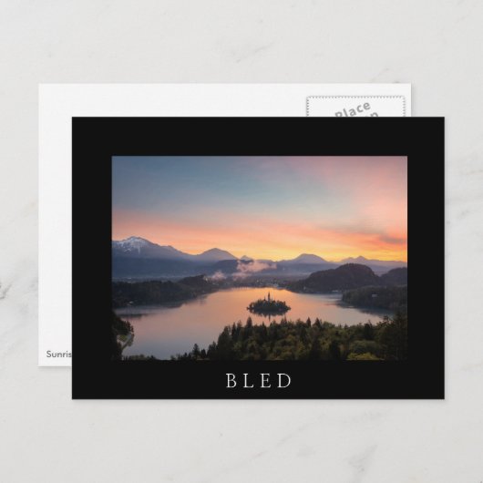 Sunrise boven het zwarte briefkaart van het meer (Voorkant / Achterkant)