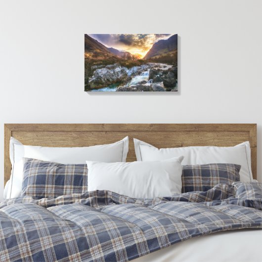 Sunrise in Glen Coe, Schotse Hooglanden Canvas Afdruk (Insitu (Slaapkamer))