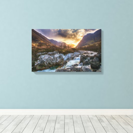 Sunrise in Glen Coe, Schotse Hooglanden Canvas Afdruk (Insitu (Houten vloer))