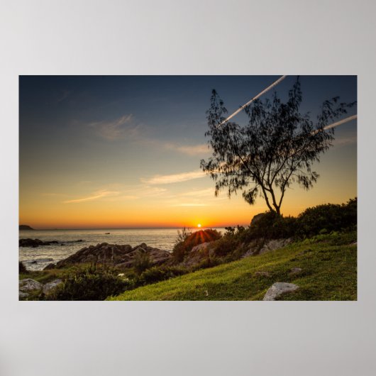 Sunrise on the Beach Armação , Brazilië Poster (Voorkant)