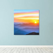 Sunrise over de bergen canvas afdruk (Insitu (Houten vloer))