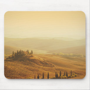 Sunrise over een landschap in Toscane mousepad Muismat