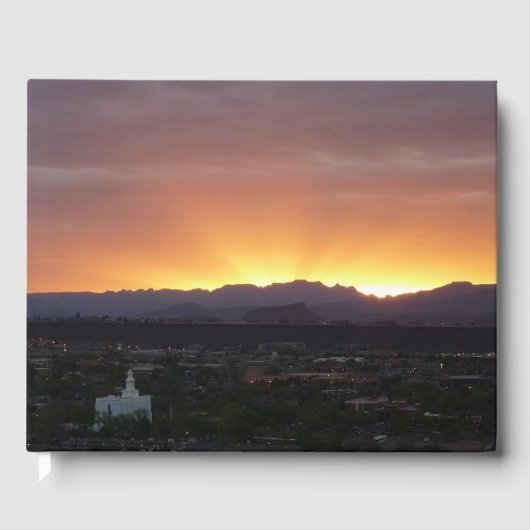 Sunrise over het landschap St. George Utah Gastenboek (Voorkant)